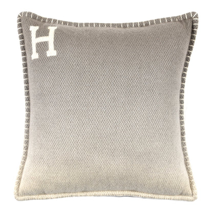 Hermes Tibetan Yak Yack'n'Dye Pillow Naturel 1 of 3