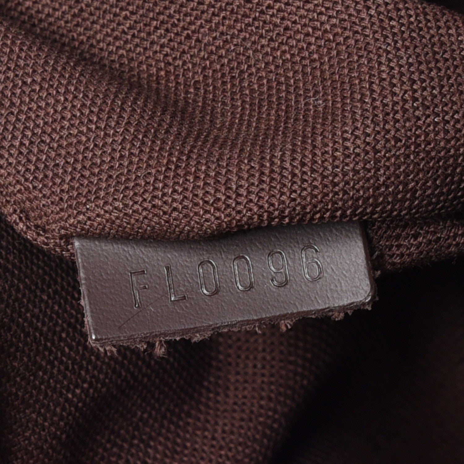 Louis Vuitton Damier Ebene Pochette Melville 8 of 11