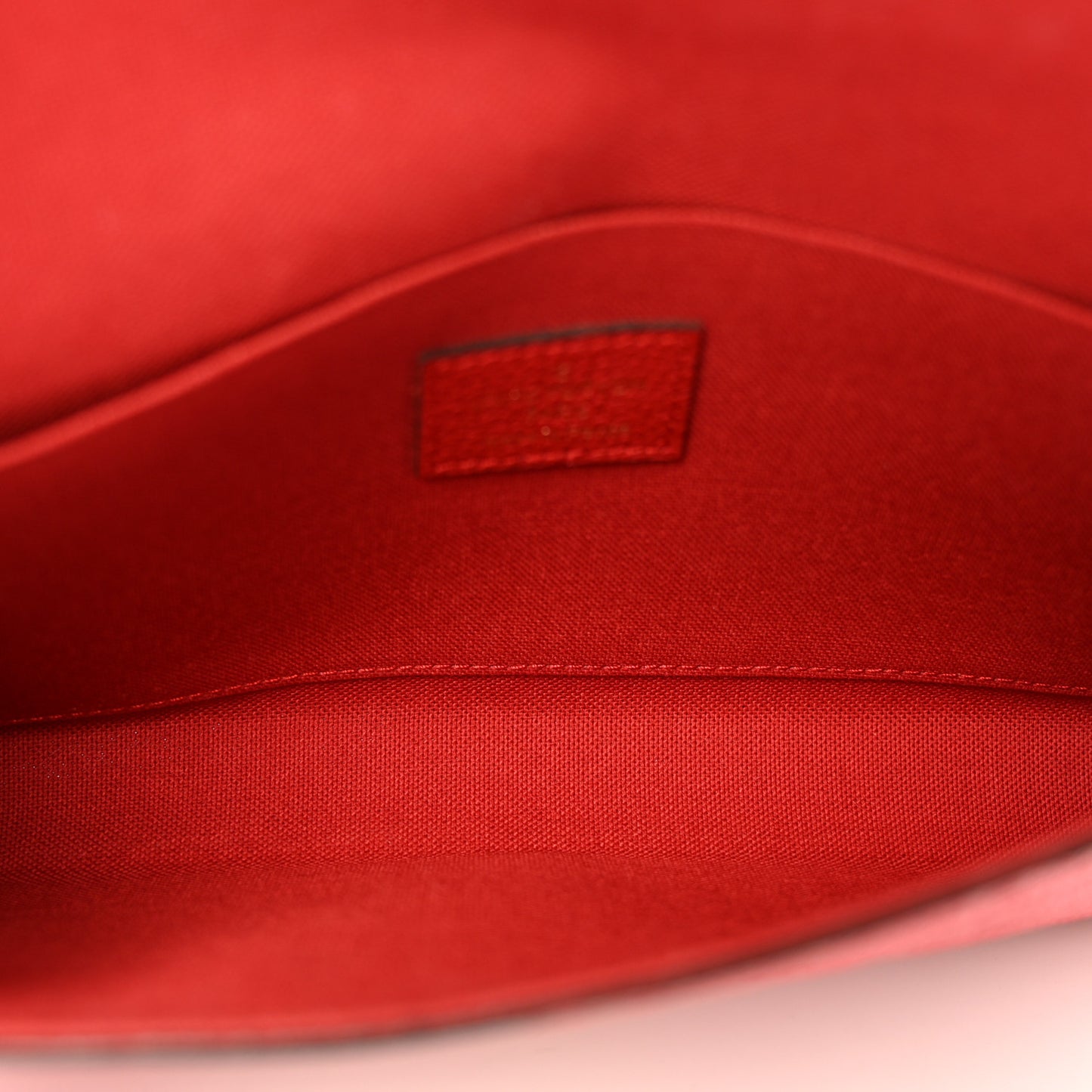 Empreinte Pochette Felicie Chain Wallet Scarlet