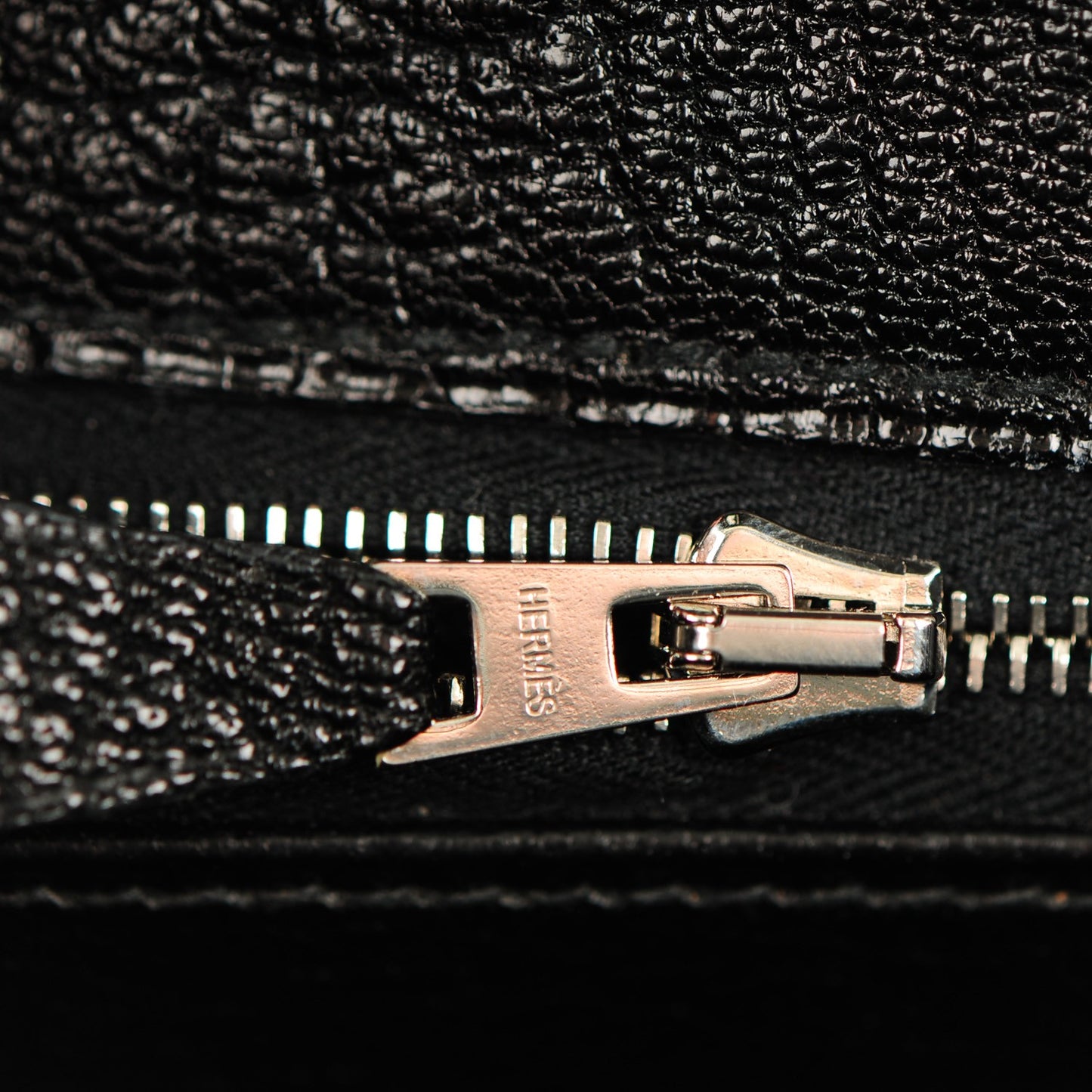 Chevre de Coromandel Kelly Sellier 28 Black