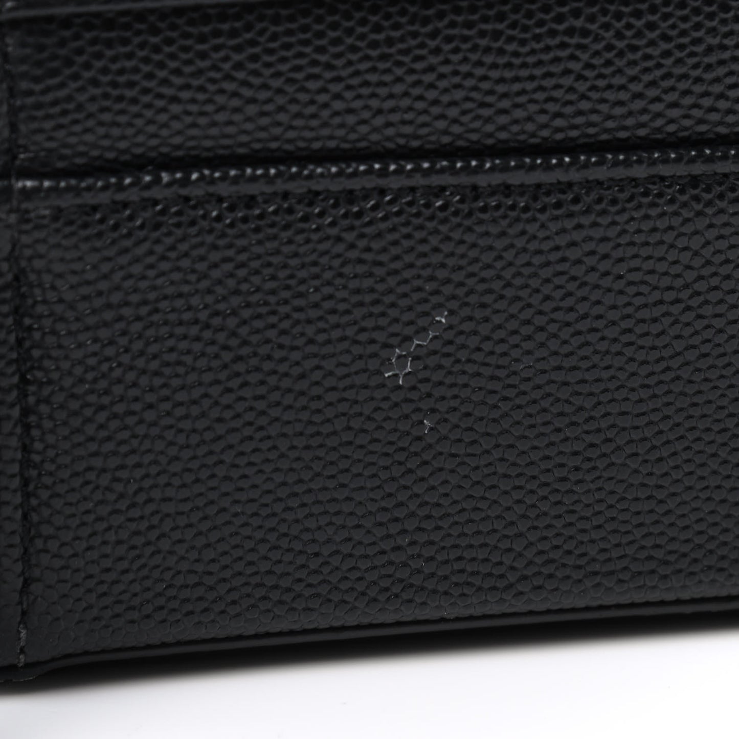 Caviar Quilted Medium CC Filigree Vanity Case Black