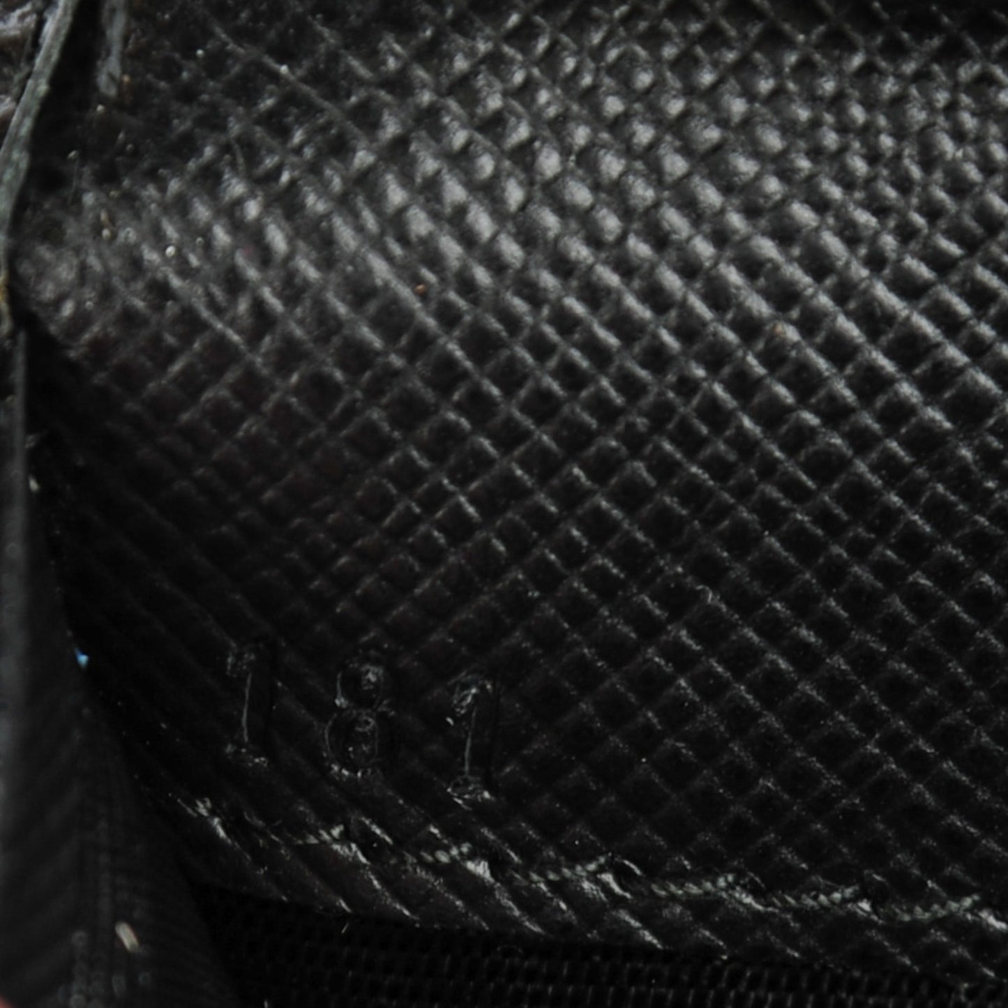 Saffiano Metal Oro Chain Wallet Nero Black