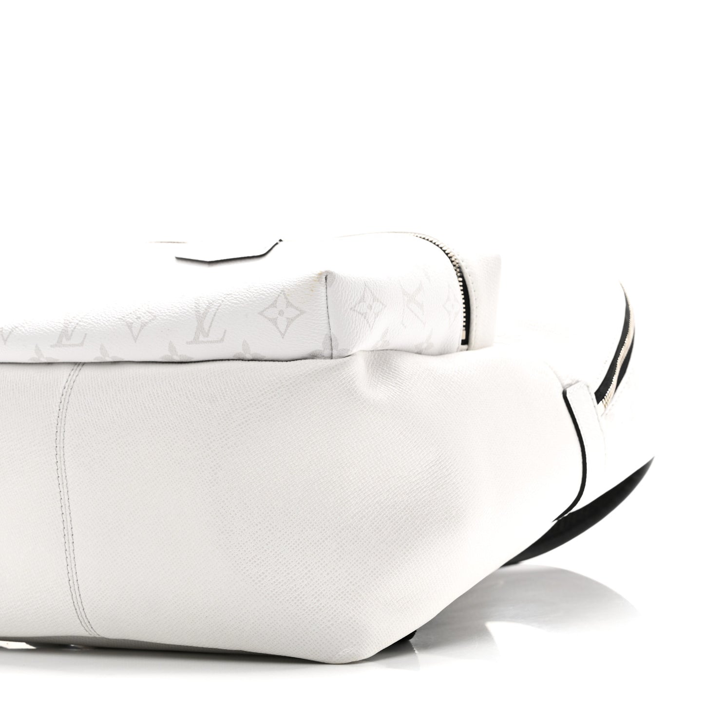 Taiga Monogram Discovery Backpack PM White