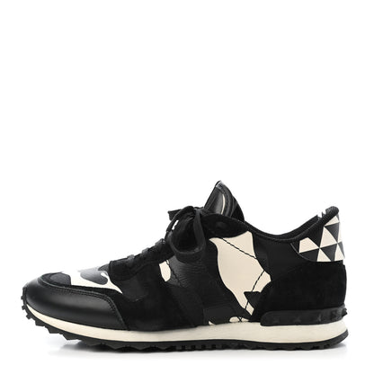 Valentino Garavani Calfskin Suede Camouflage Mens Rockrunner Sneakers 42 Black White 1 of 4