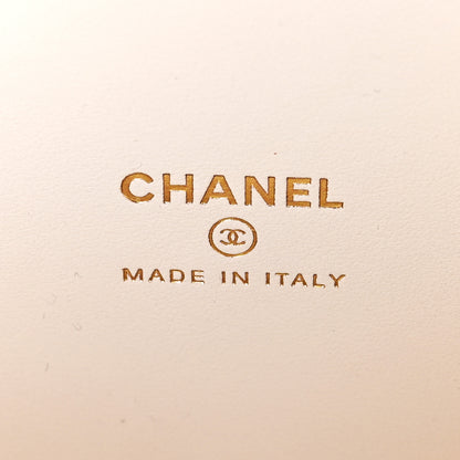 Chanel Caviar Quilted Top Handle Vanity Case White 7 of 11