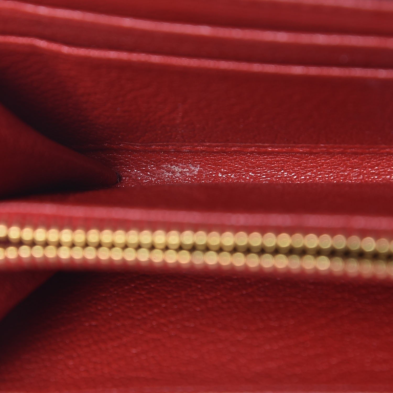Miu Miu Grained Calfskin Zip Around Wallet Rosso 14 of 14