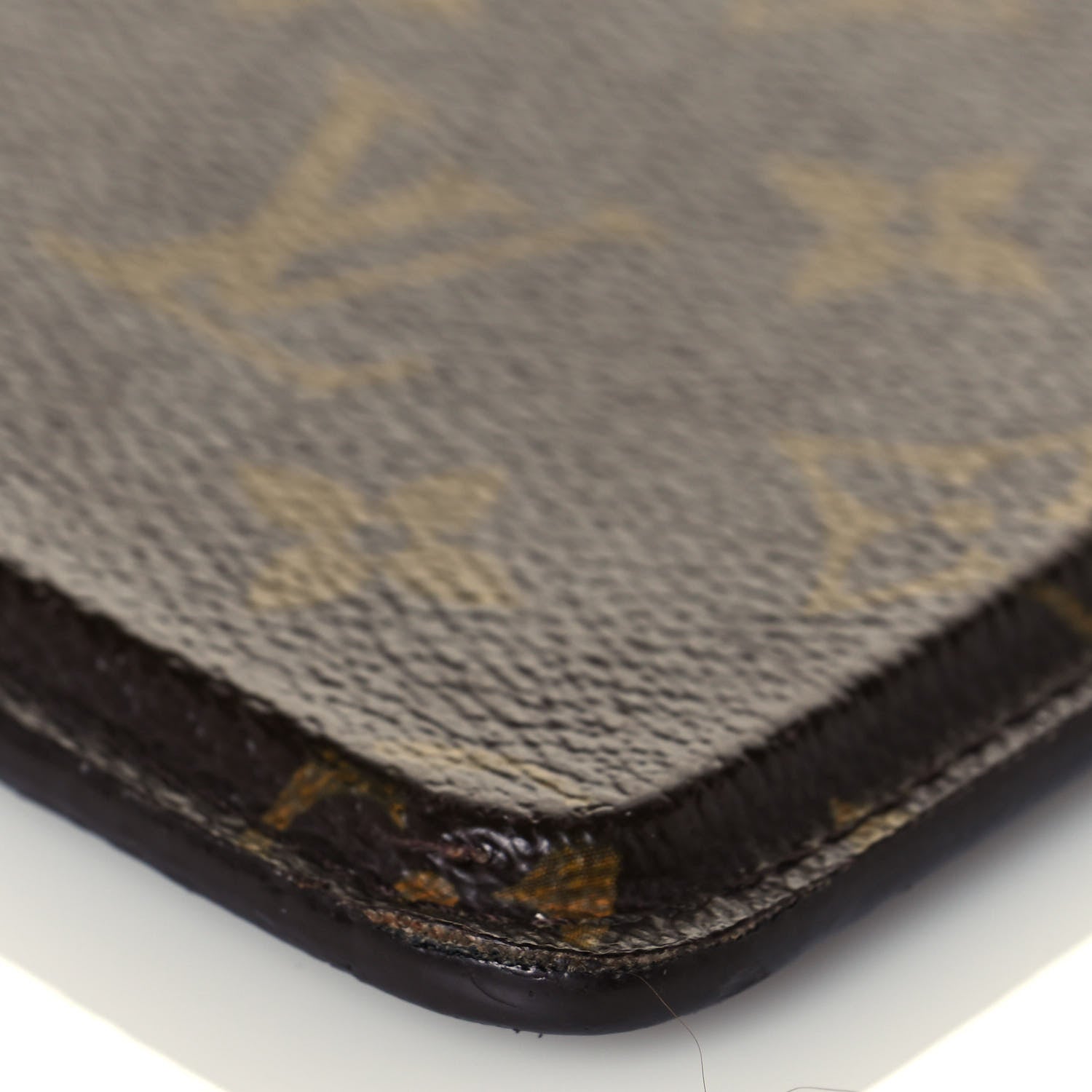 Louis Vuitton Monogram Hardcase iPad Air 2 9 of 17