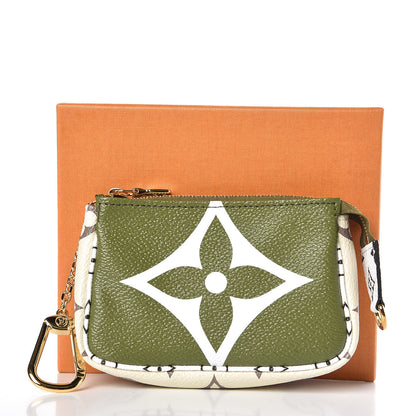 Louis Vuitton Monogram Giant Micro Pochette Accessories Kaki White 8 of 8