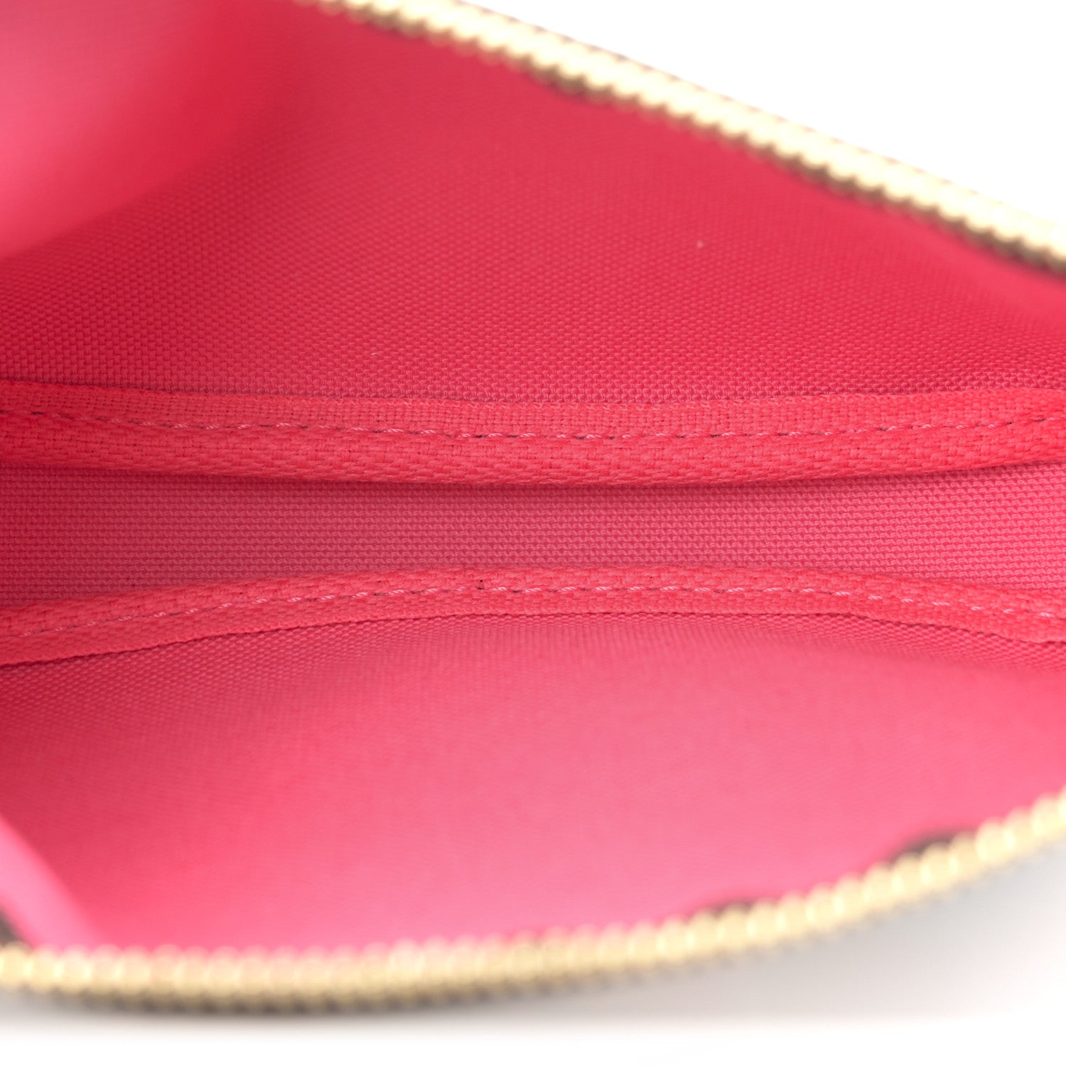 Louis Vuitton Monogram 2023 Christmas Animation Sailing Pochette Accessories Dragon Fruit Pink 5 of 7