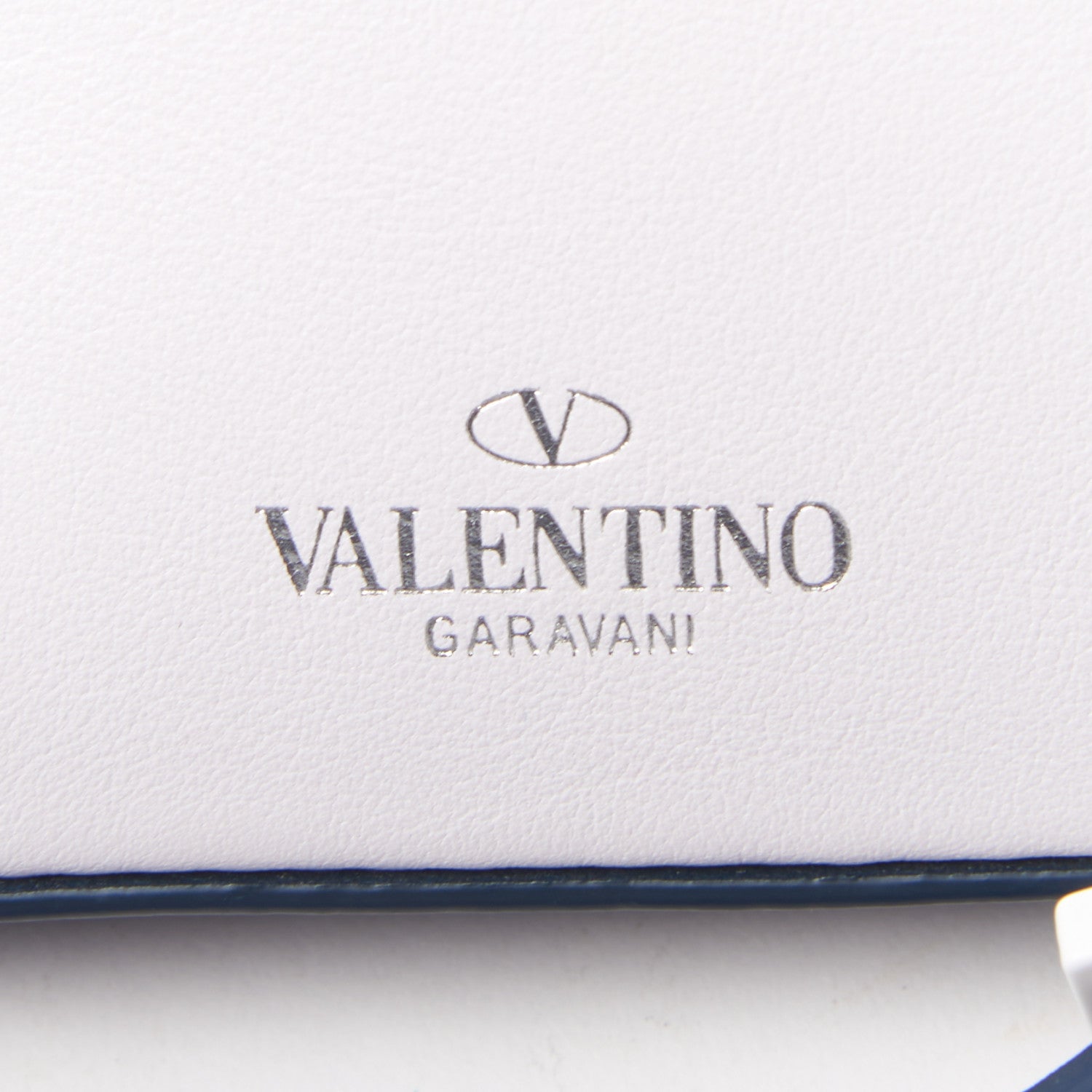 Valentino Garavani Vitello Colorblock Medium Free Rockstud Flip Lock Crossbody Bag Marine White 9 of 11