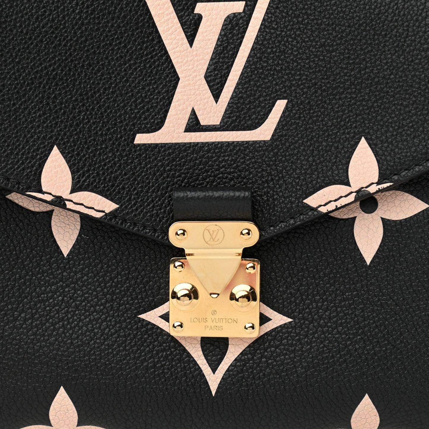 Empreinte Monogram Giant Pochette Metis Black Beige