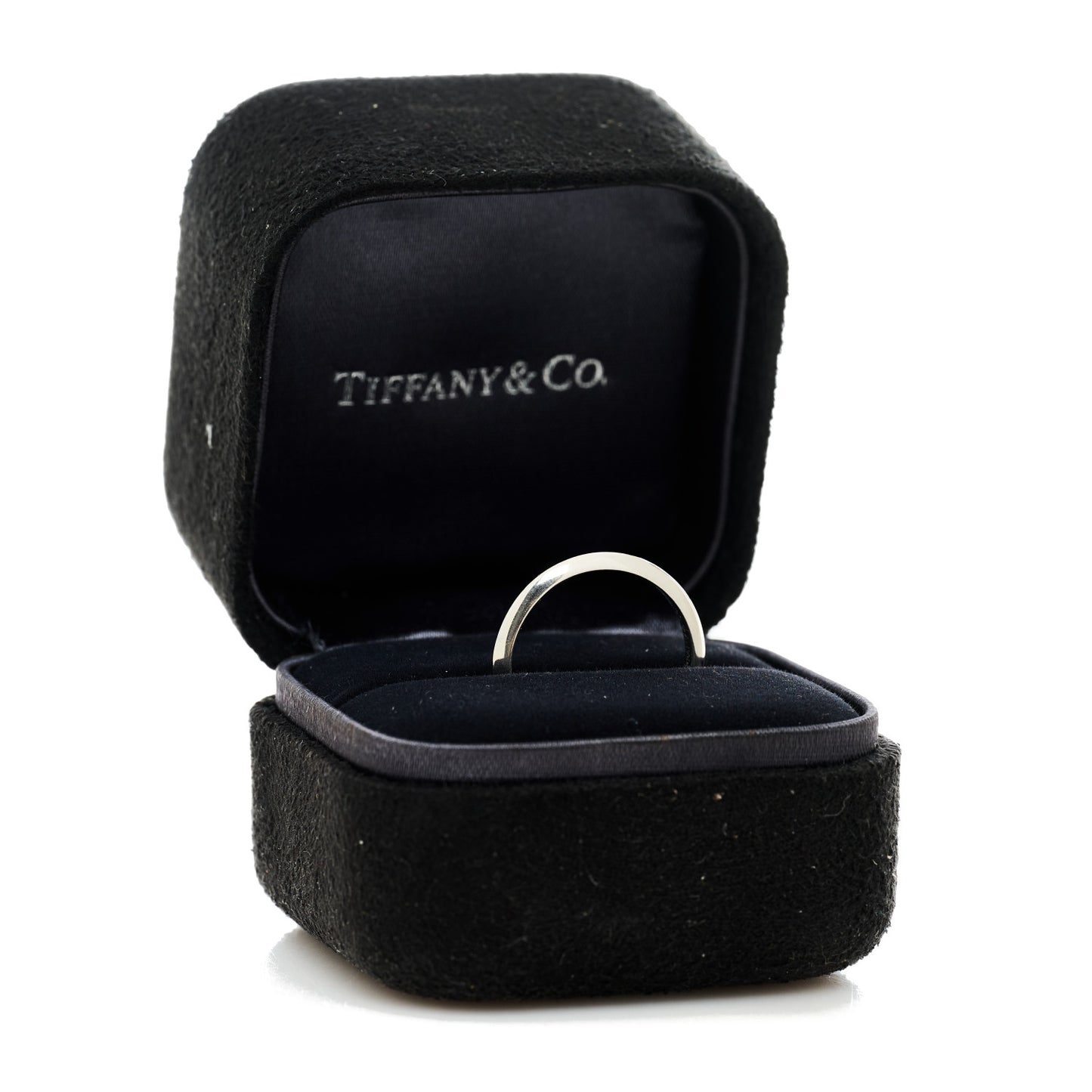 Platinum 2mm Knife Edge Wedding Band Ring 51 5.75