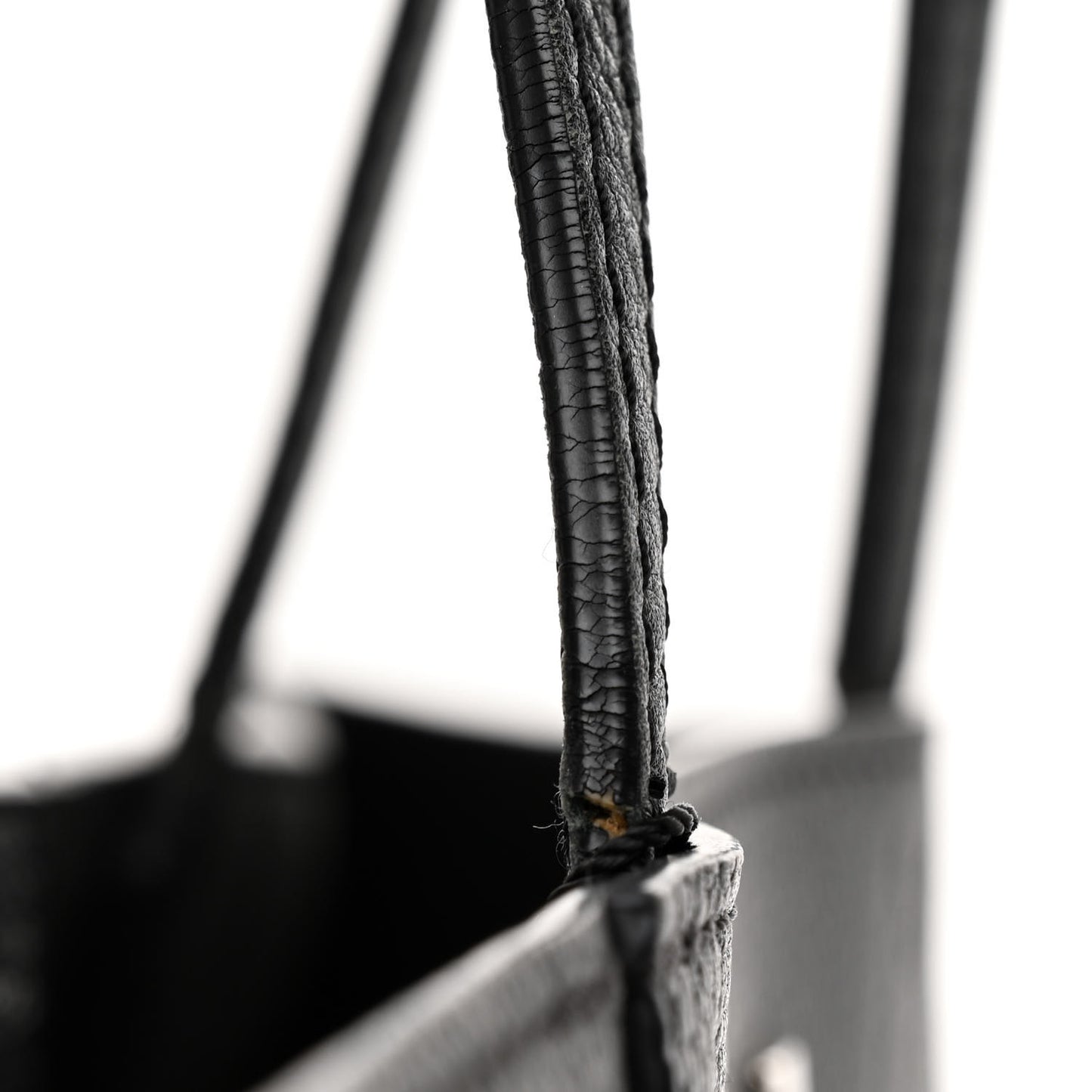 Calfskin Lockme Cabas Black