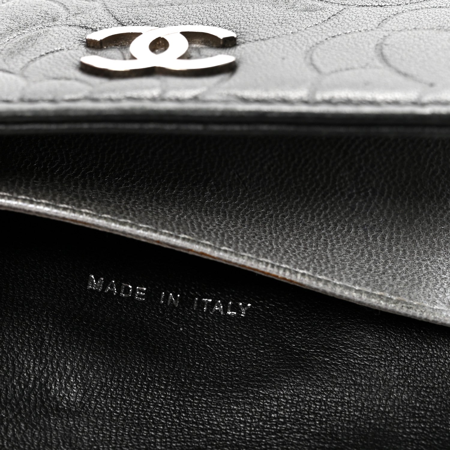 Chanel Lambskin Camellia Embossed 6 Key Holder Black 7 of 8
