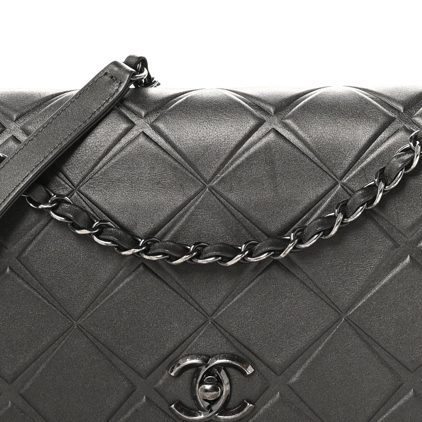 Calfskin Small Propeller Flap Charcoal