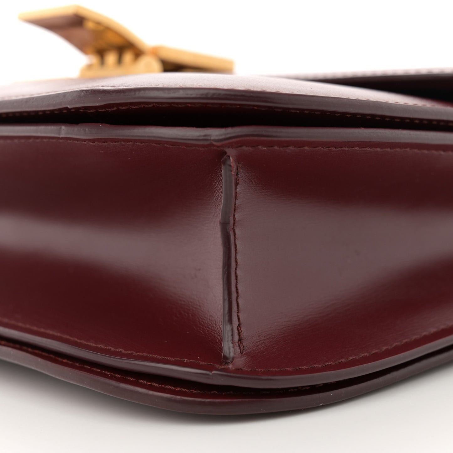 Box Calfskin Medium Classic Box Flap Bag Burgundy