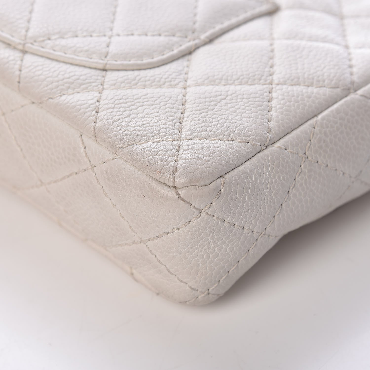 Chanel Soft Caviar Quilted East West Flap White 11 of 31