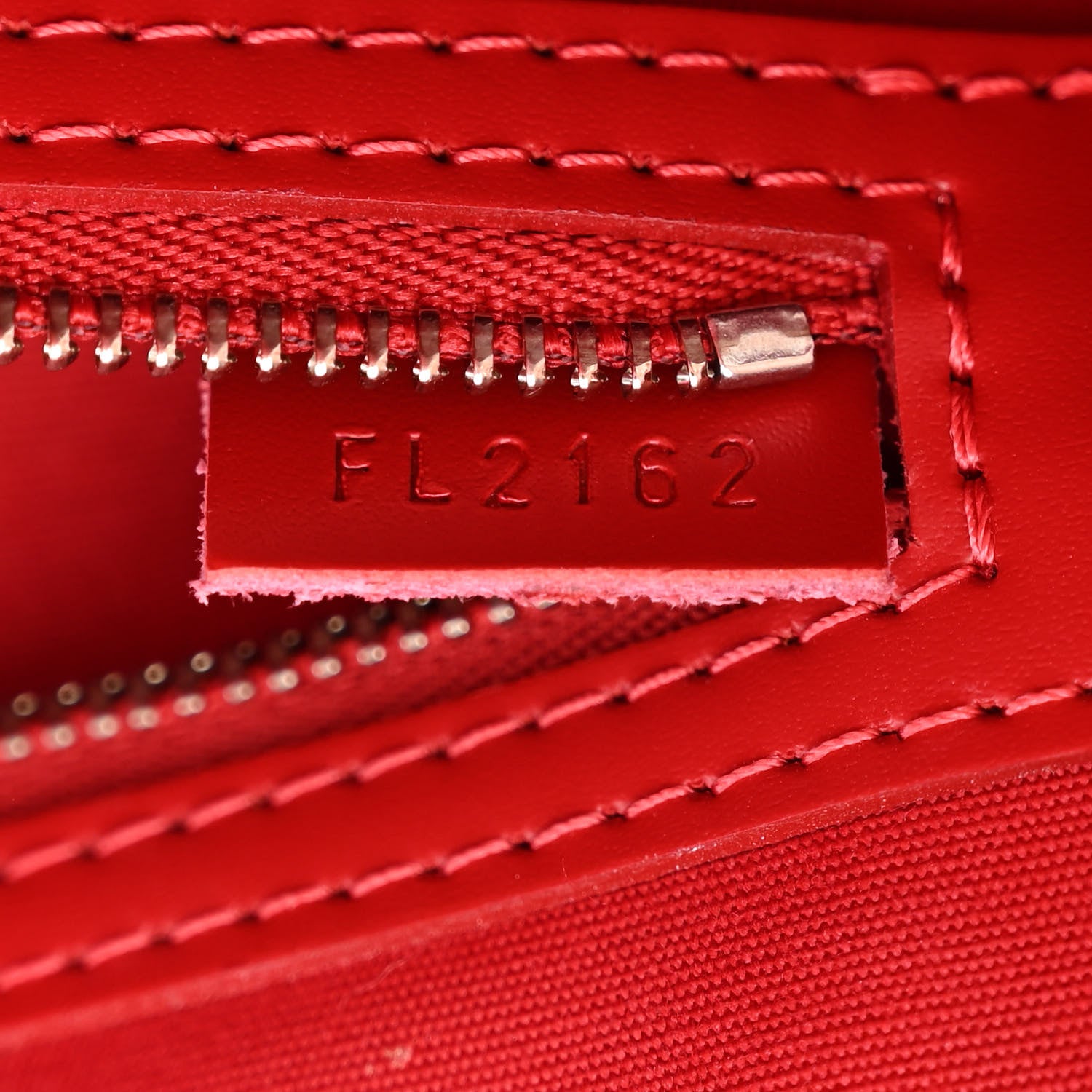 Louis Vuitton Epi Brea MM Carmine 7 of 10