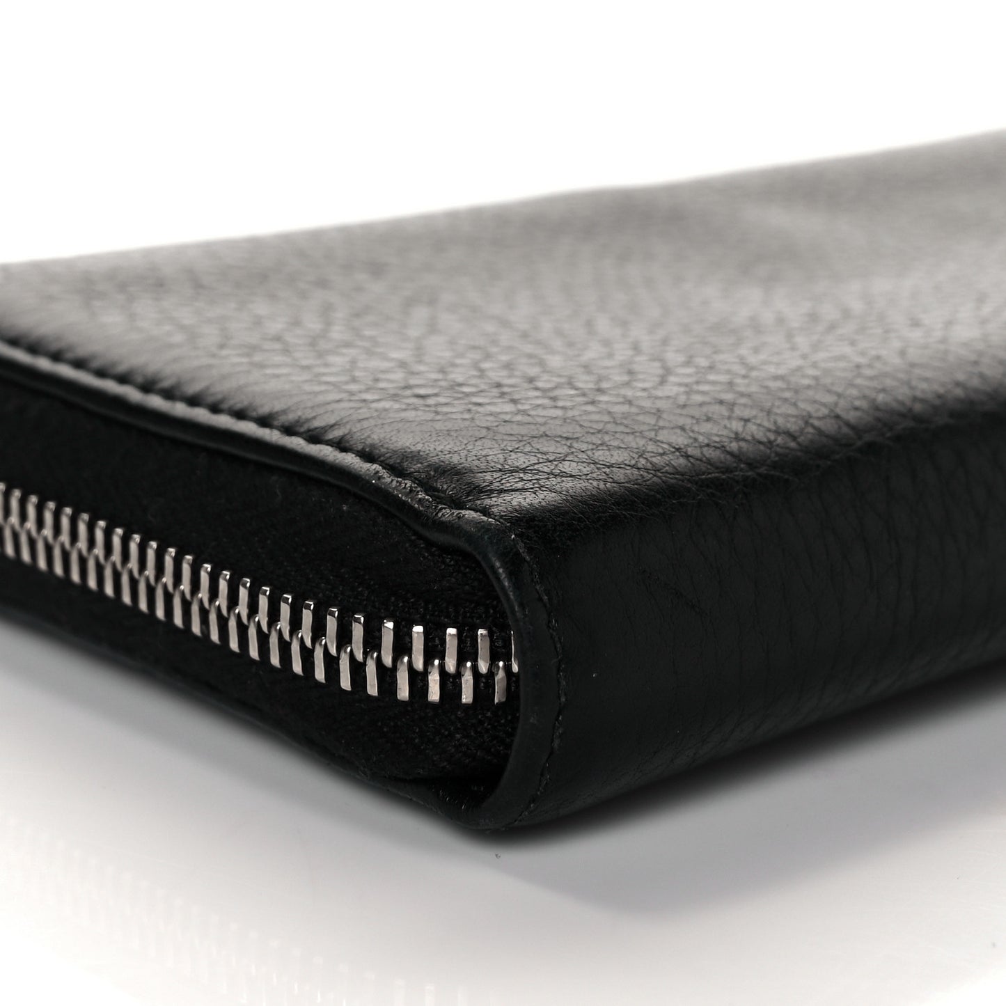 Pebbled Calfskin Studded Soho Zip Around Wallet Black