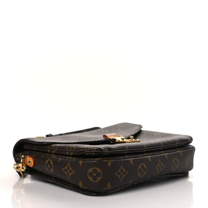 Louis Vuitton Monogram Pochette Metis 4 of 9