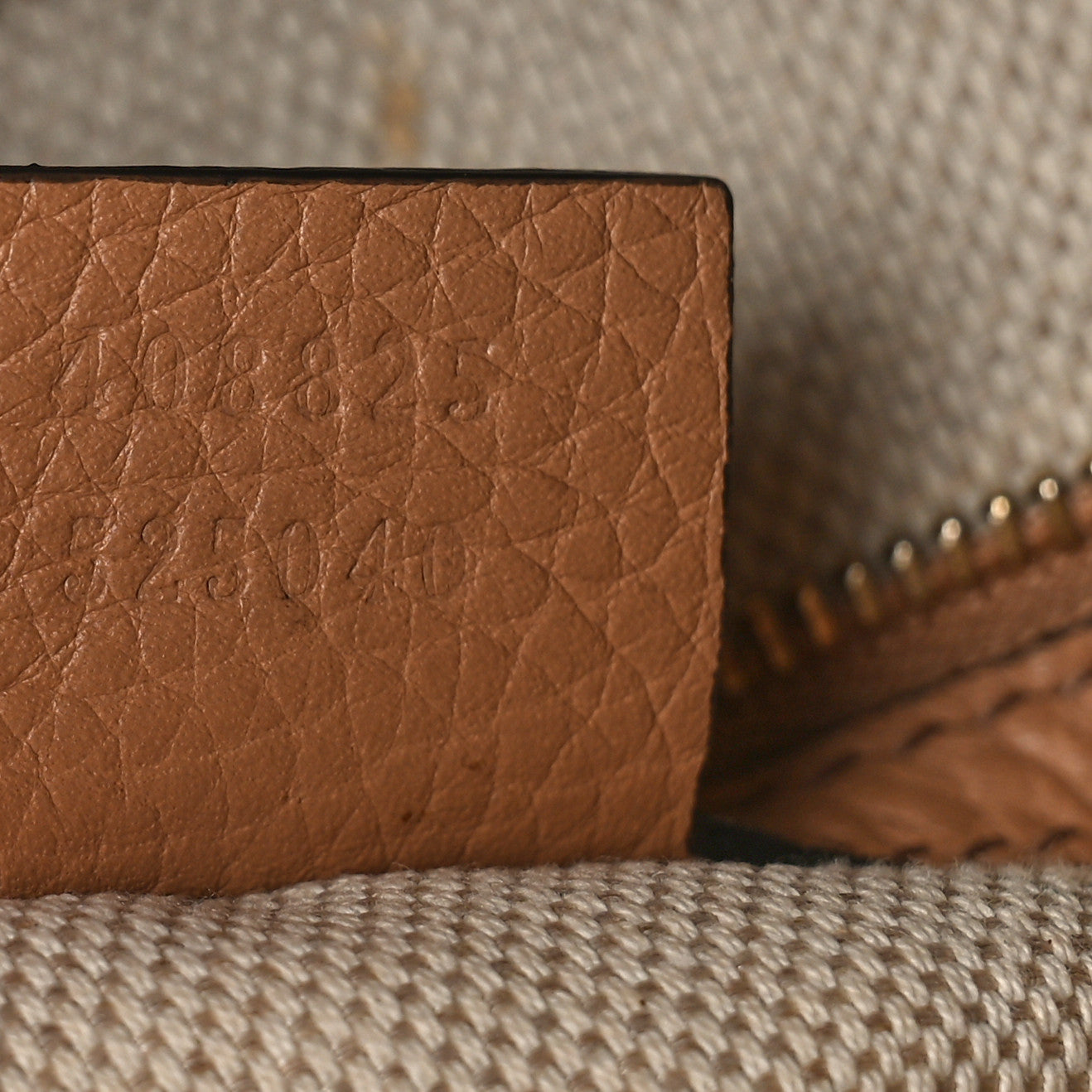 Pebbled Calfskin Large Soho Hobo Camelia