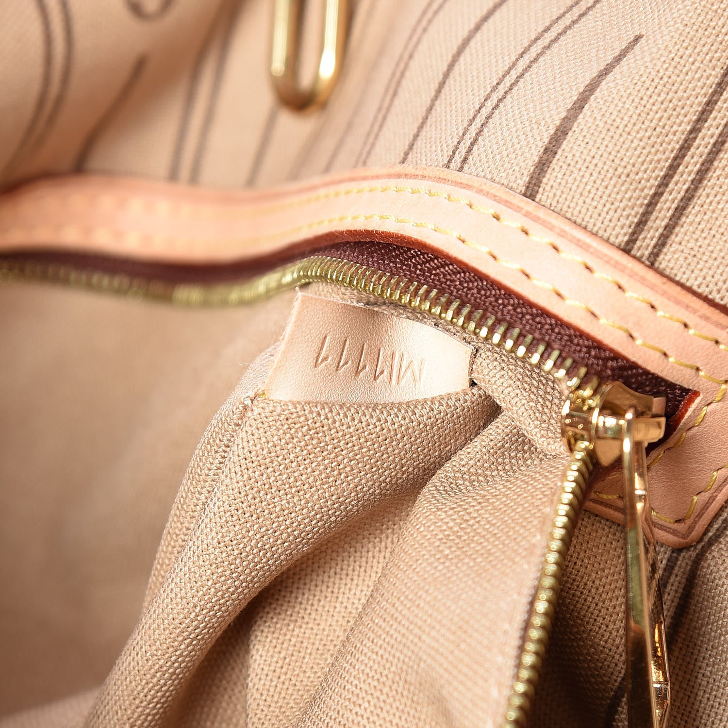 Louis Vuitton Monogram Delightful MM 7 of 12