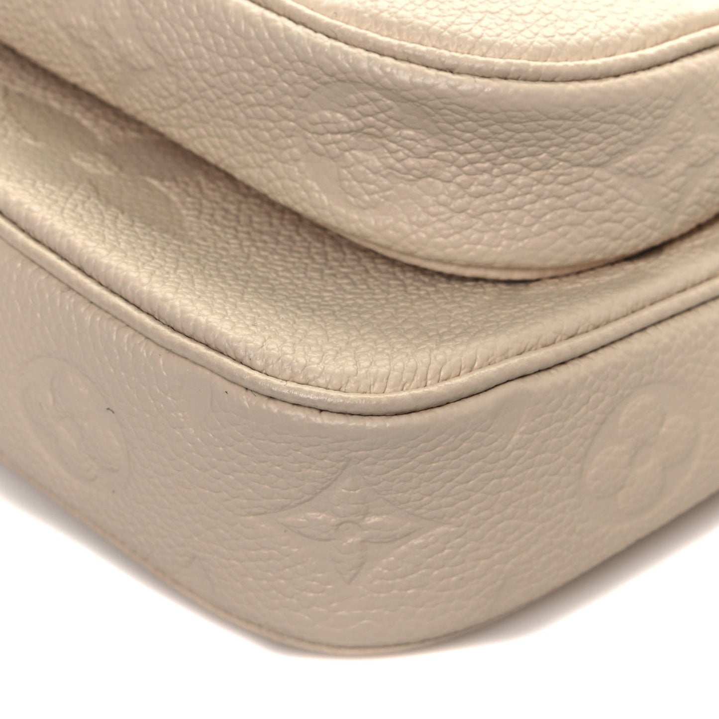 Empreinte Monogram Giant Multi Pochette Accessories Cream