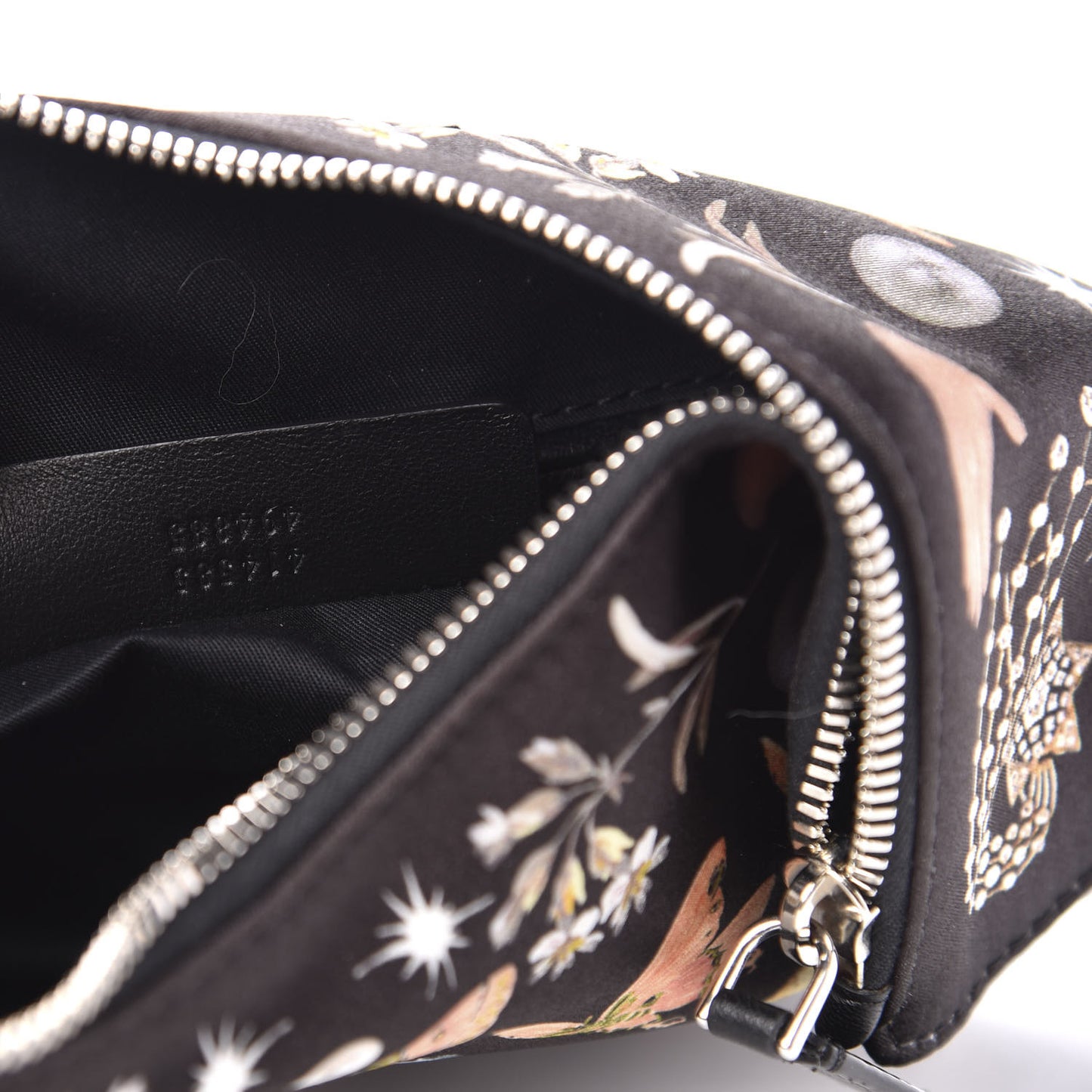 Silk Nocturnal De Manta Clutch Black Multicolor
