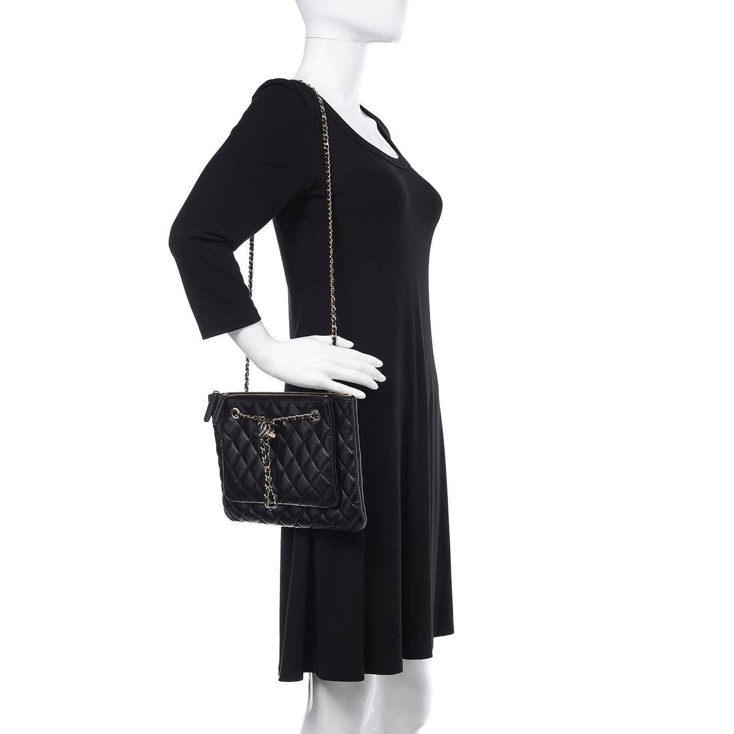 Shiny Lambskin Quilted Clutch With Chain Black