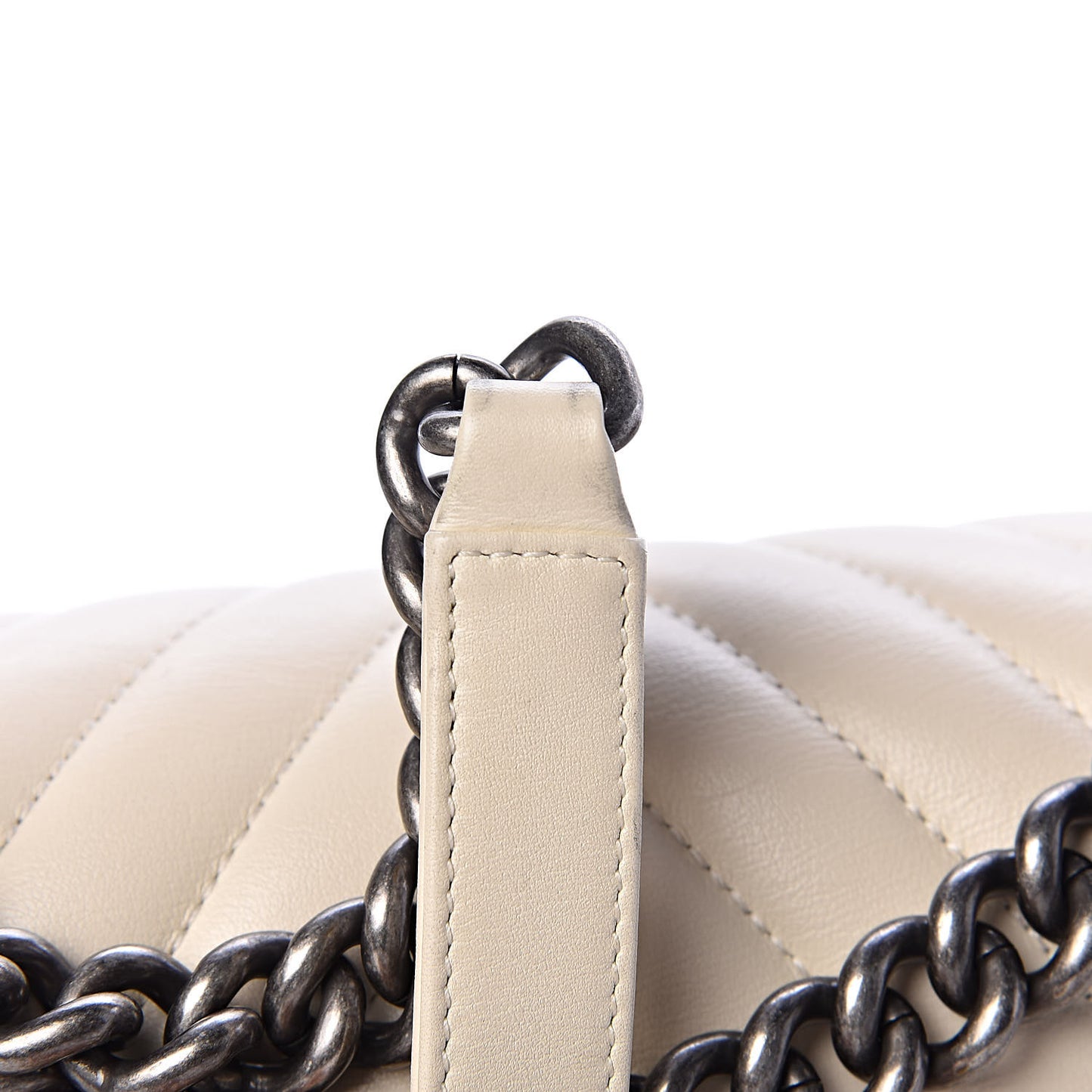 Calfskin Chevron Quilted Medium Boy Flap Ivory