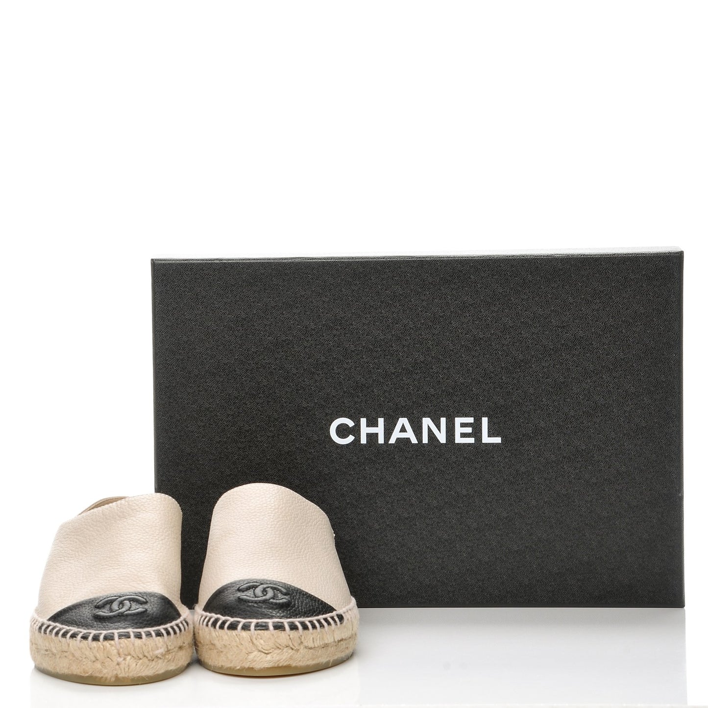 Grained Calfskin CC Espadrilles 35 Beige Black