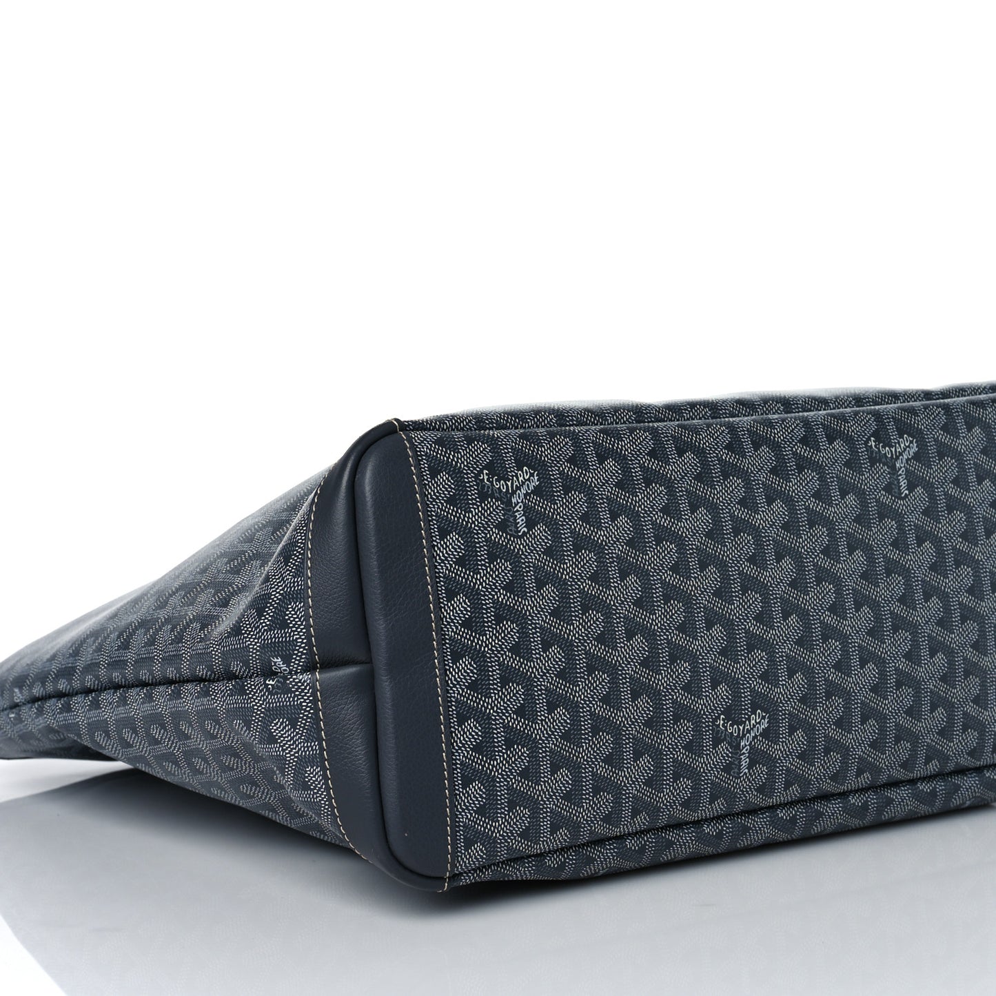Goyardine Artois MM Grey