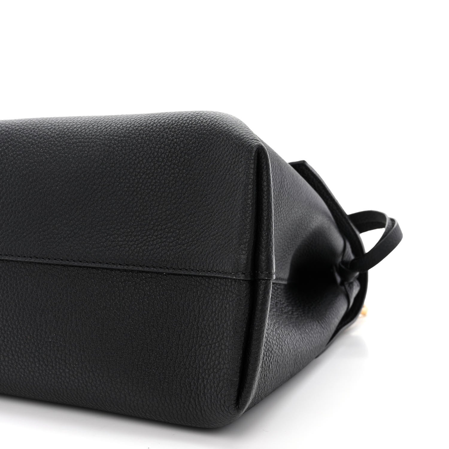 Valentino Garavani Pebbled Calfskin Medium VRing Chain Shoulder Bag Black 9 of 9