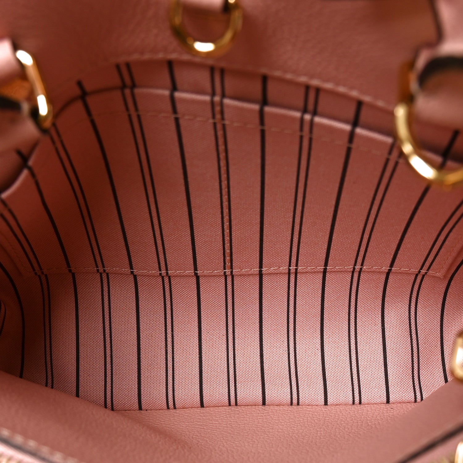 Louis Vuitton Empreinte Montaigne BB Rose Poudre 5 of 9
