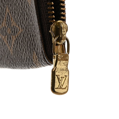 Louis Vuitton Monogram Key Pouch 7 of 8