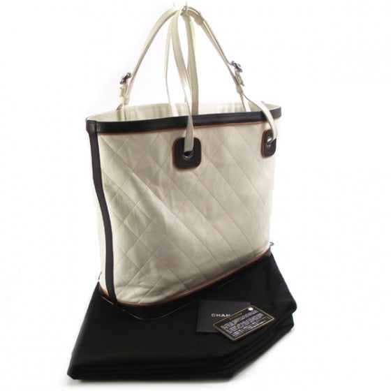 Chanel Quilted COUNTRY CLUB Tote White 3 of 11