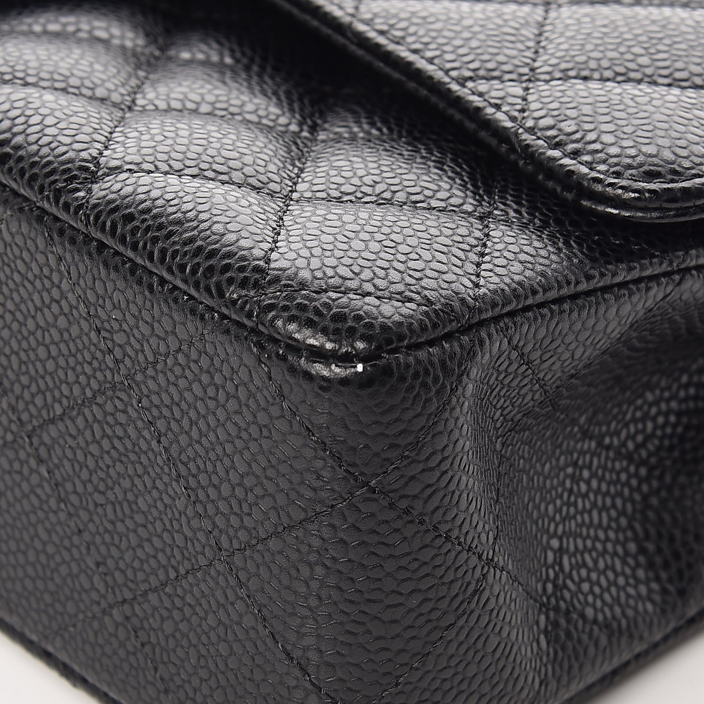 Caviar Quilted Medium Double Flap Black