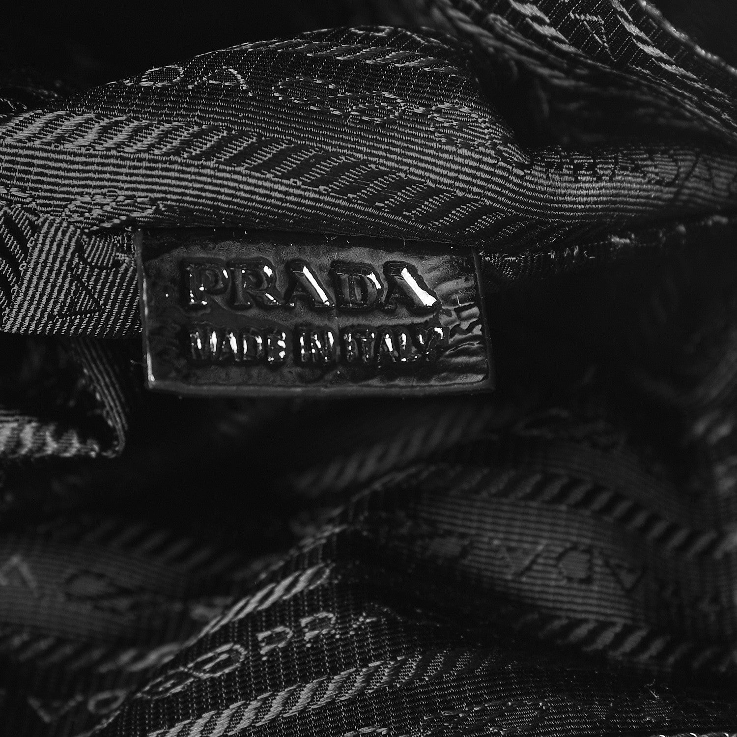 Prada Vernice Naplak Zipper Tote Black 8 of 8