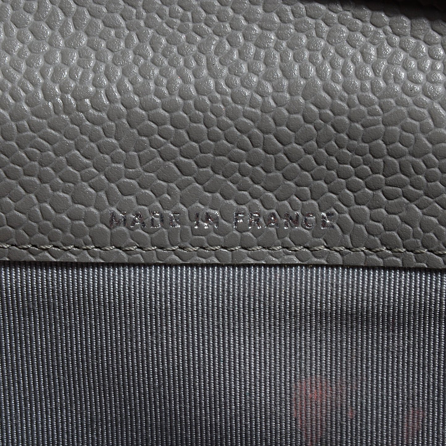 Caviar Quilted Yen Wallet Grey