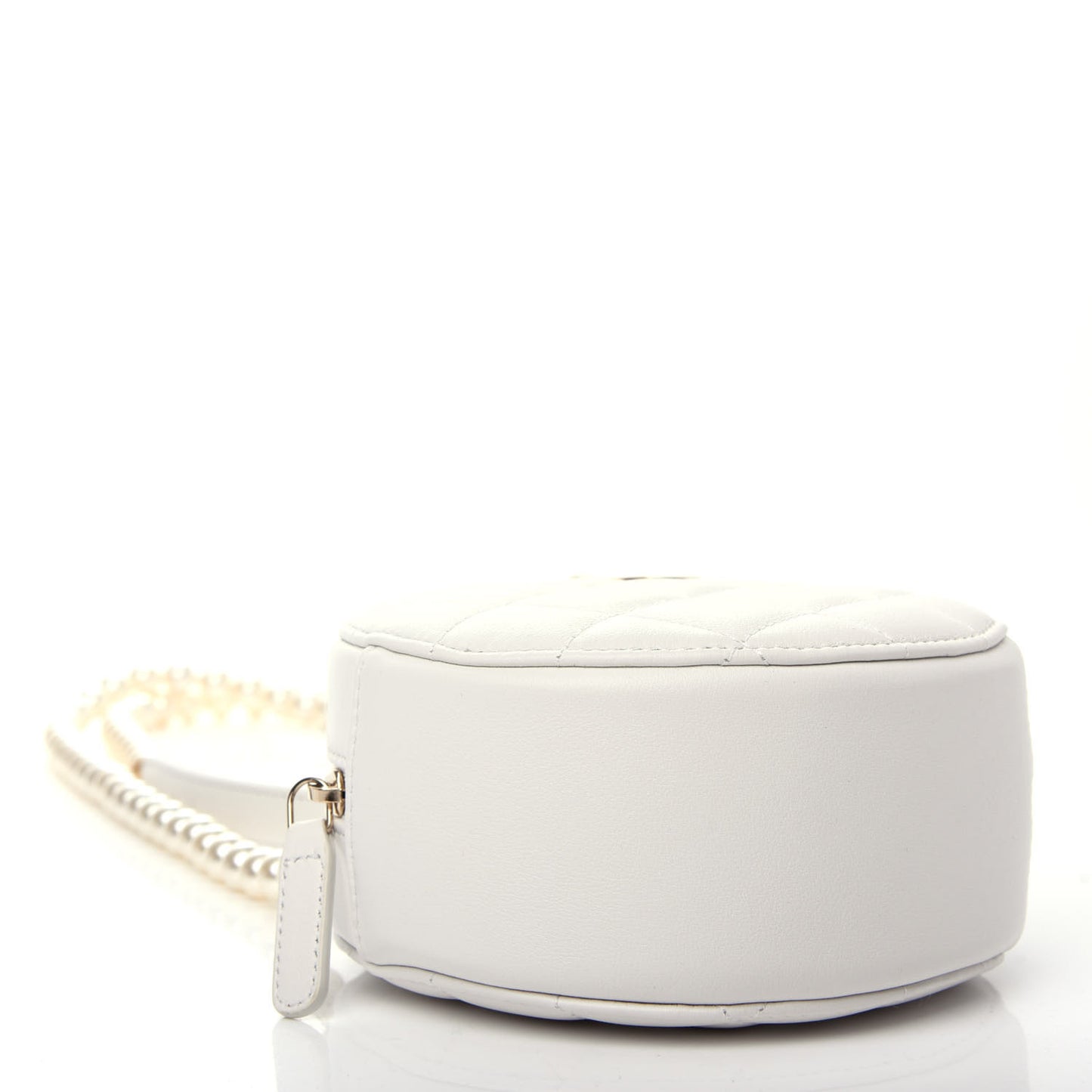Calfskin Quilted About Pearls Round Clutch With Chain White