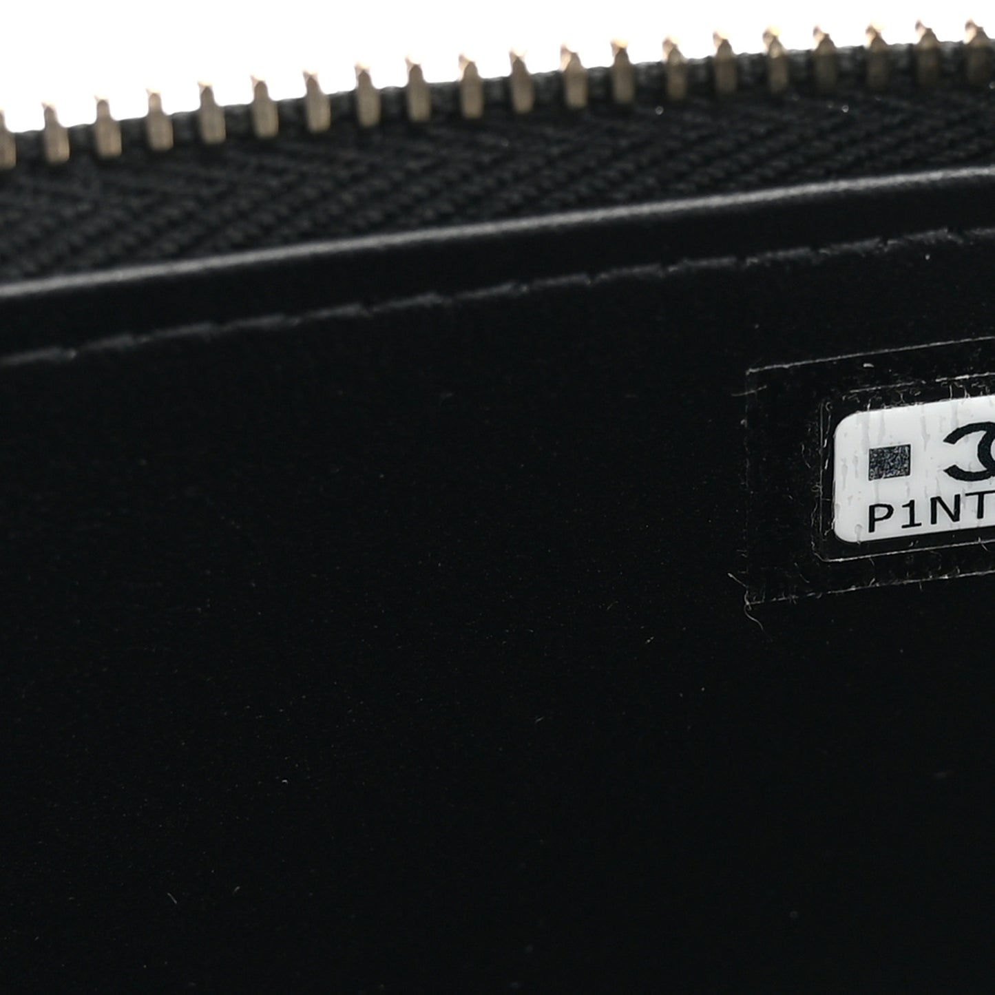 Lambskin Quilted Trendy Small Top Handle Vanity Case With Chain Black