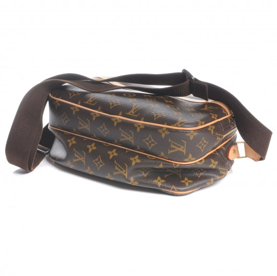 Louis Vuitton Monogram Reporter PM 4 of 10