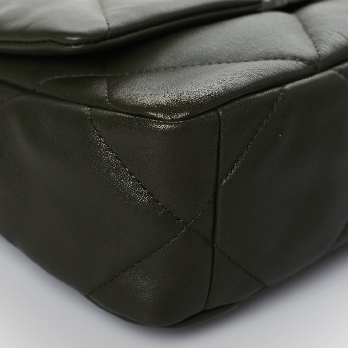 Lambskin Quilted Medium Chanel 19 Flap Khaki
