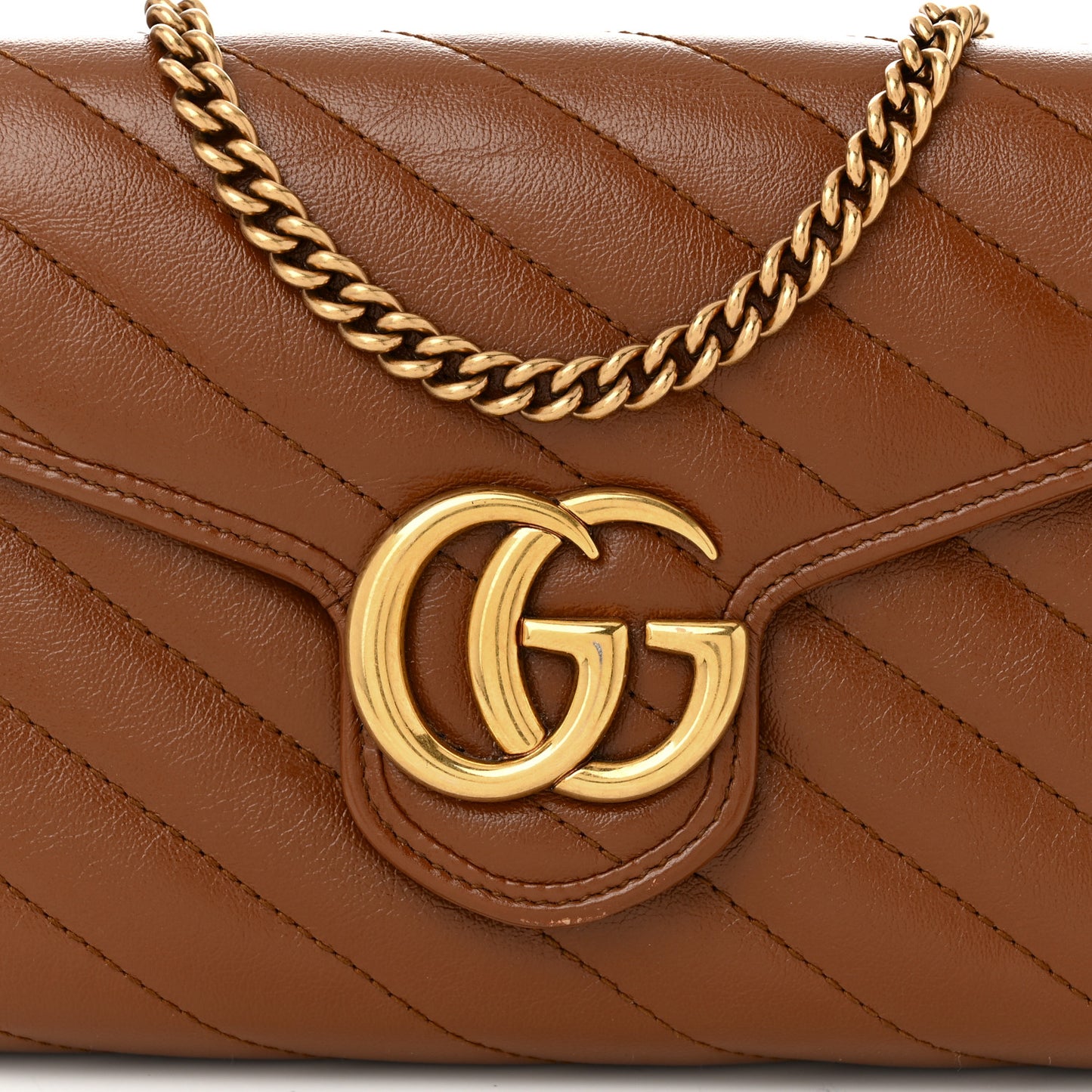 Azalea Calfskin Matelasse Diagonal GG Marmont Chain Wallet Cuir