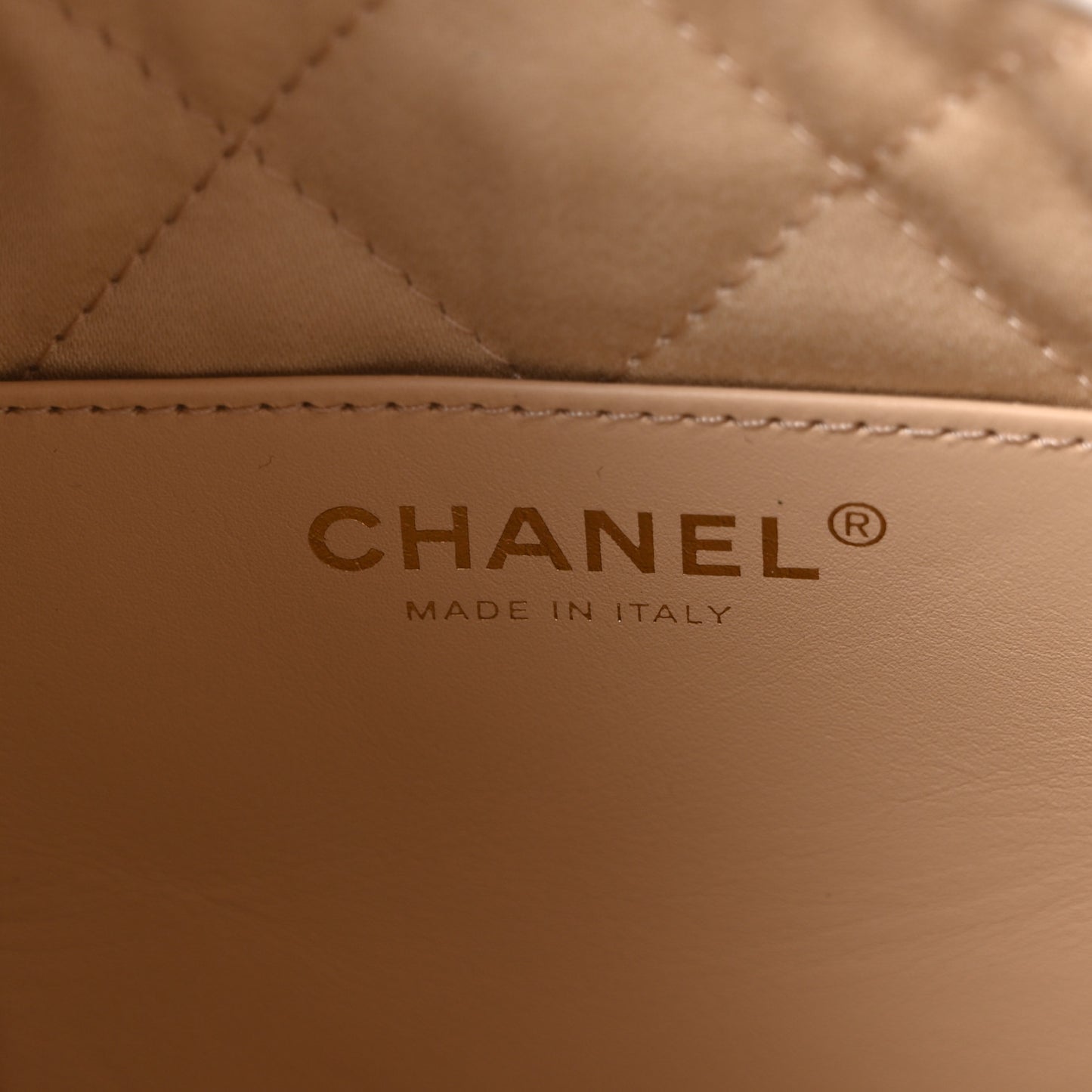Shiny Calfskin Quilted Mini Chanel 22 White Black