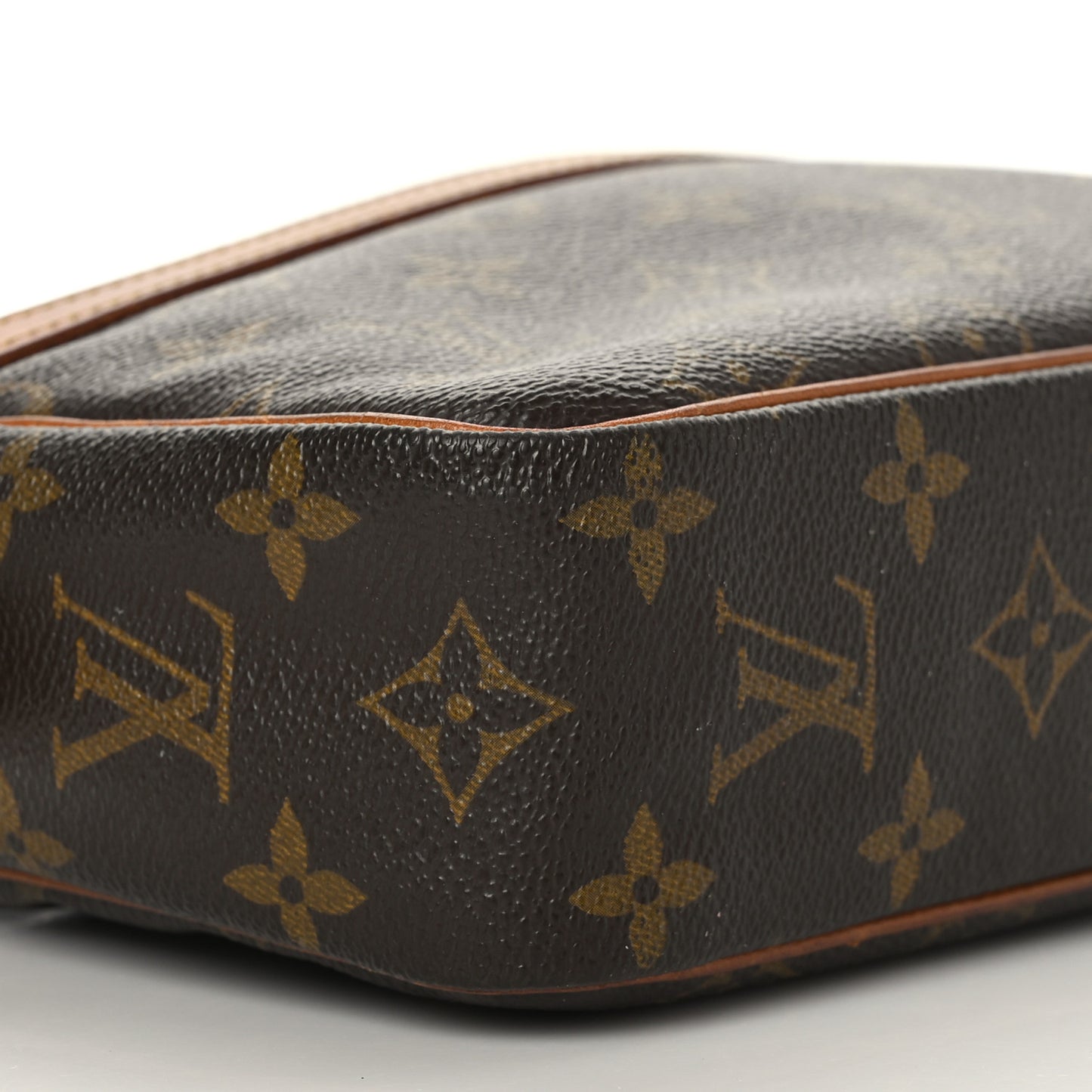 Monogram Compiegne 23 Toiletries