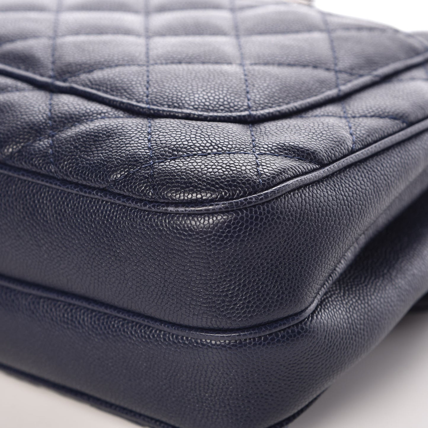 Caviar Quilted Medium Urban Companion Flap Navy