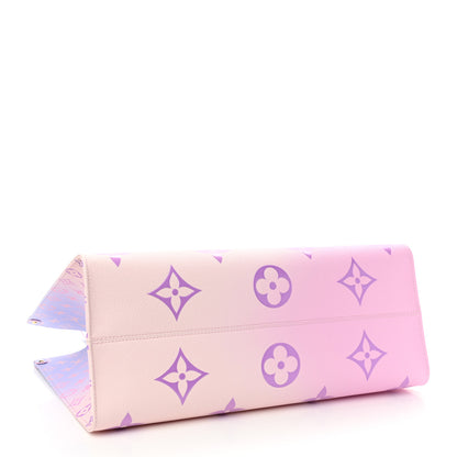 Louis Vuitton Monogram Giant Spring In The City Onthego GM Sunrise Pastel 4 of 10