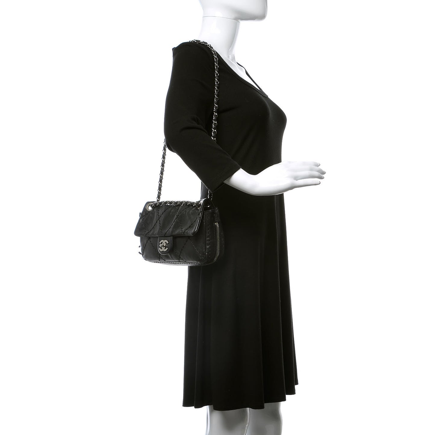 Calfskin Stitched Expandable Flap Black