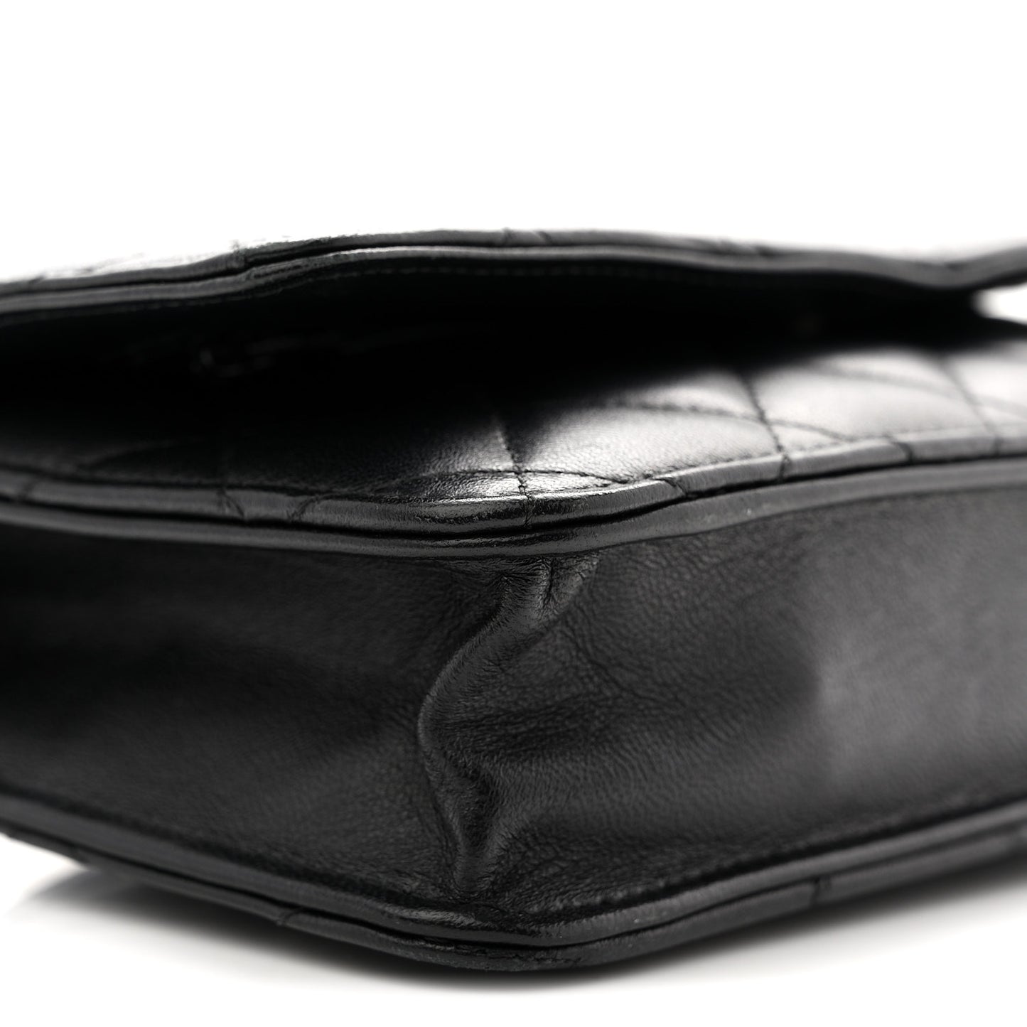 Lambskin Quilted Wallet On Chain WOC Black